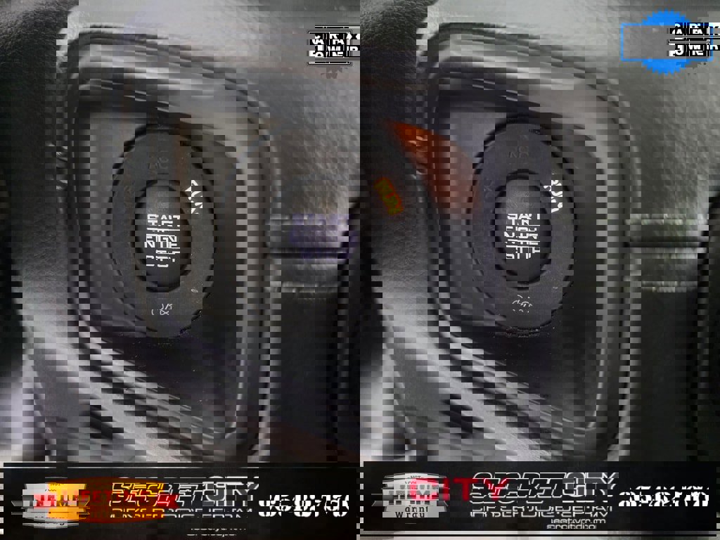 Used 2024 Jeep Wrangler Sahara image 21