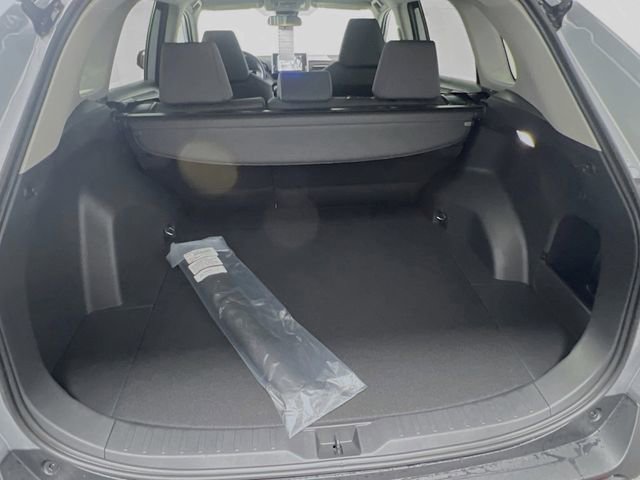 New 2025 Toyota RAV4 XLE image 31