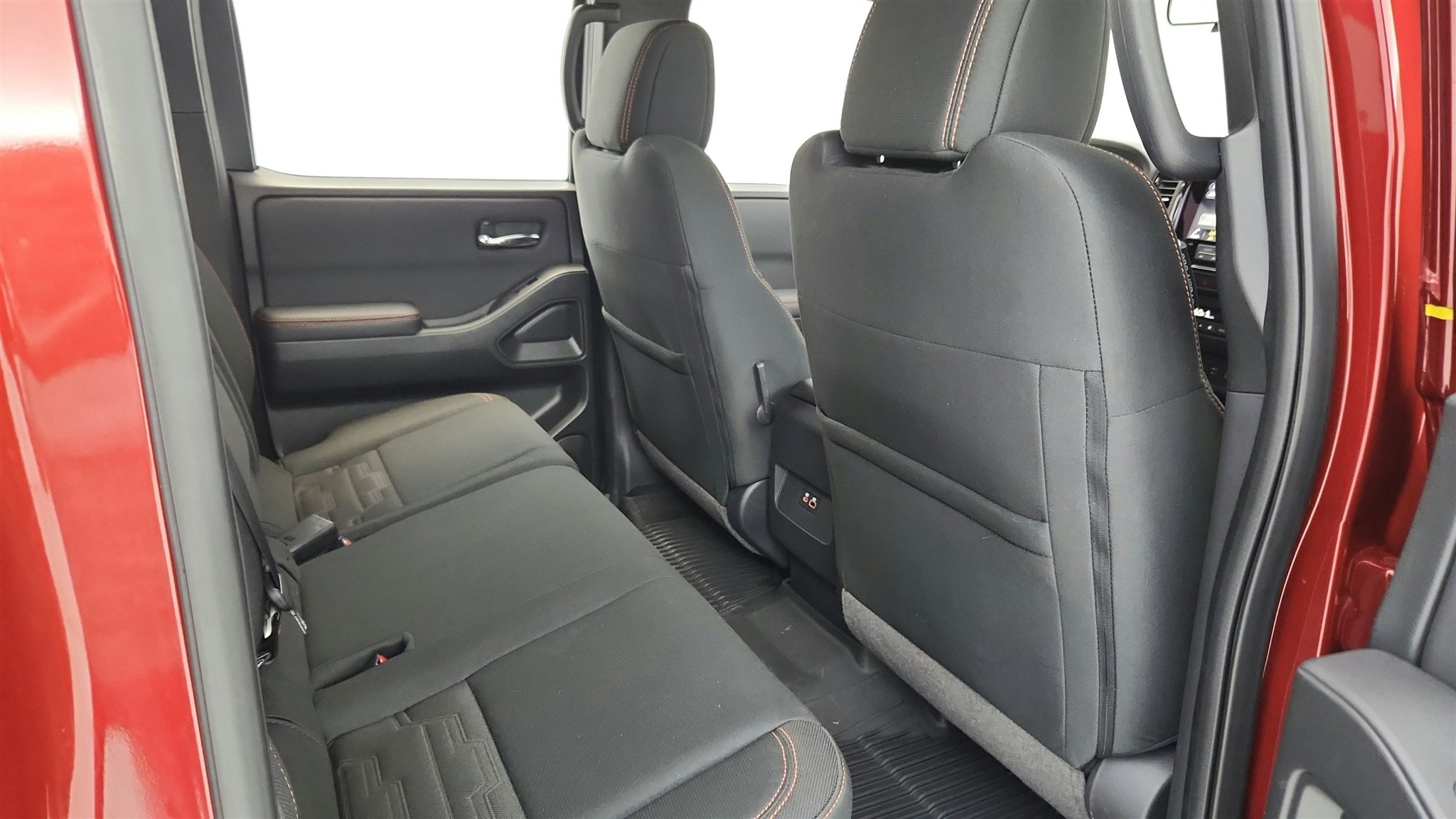 Used 2022 Nissan Frontier PRO-4X w/ Technology Package image 38