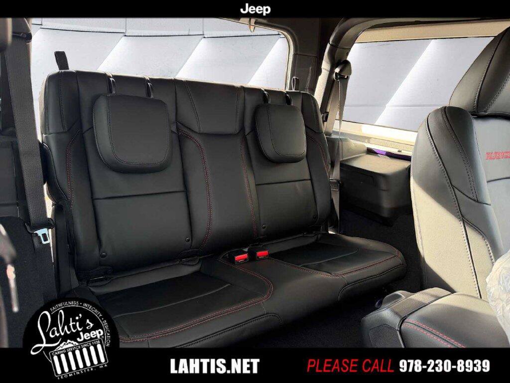 New 2026 Jeep Wrangler Rubicon AWD/4WD image 11