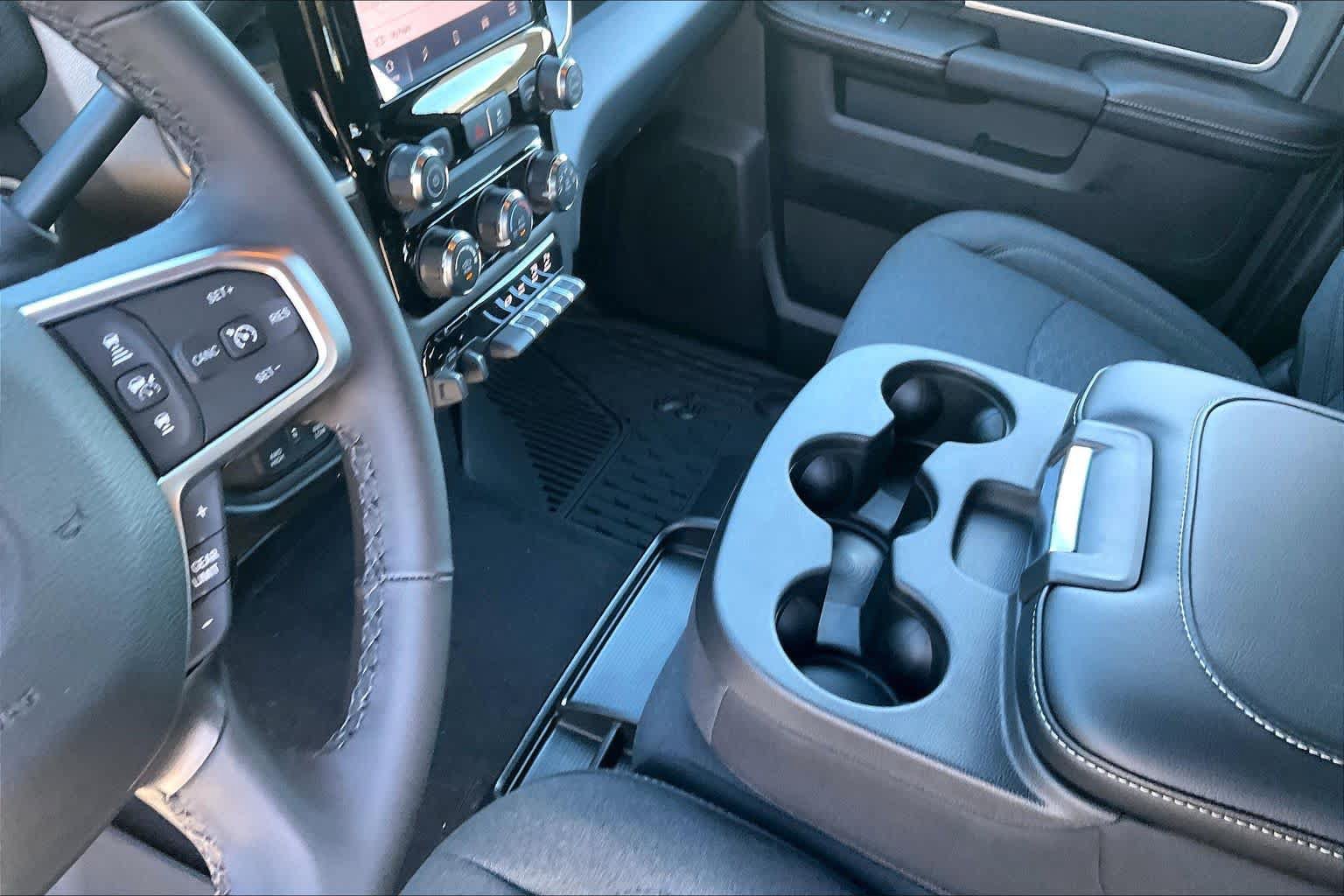 New 2027 RAM 3500 Big Horn AWD/4WD image 7