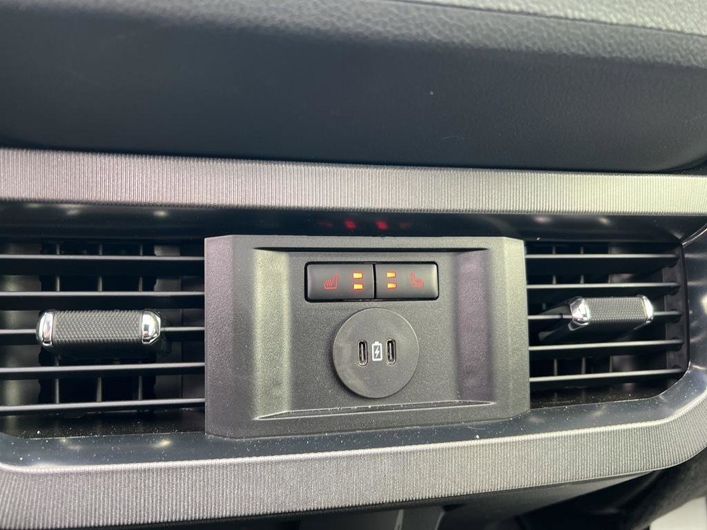 Used 2025 Ford F350 Platinum image 21