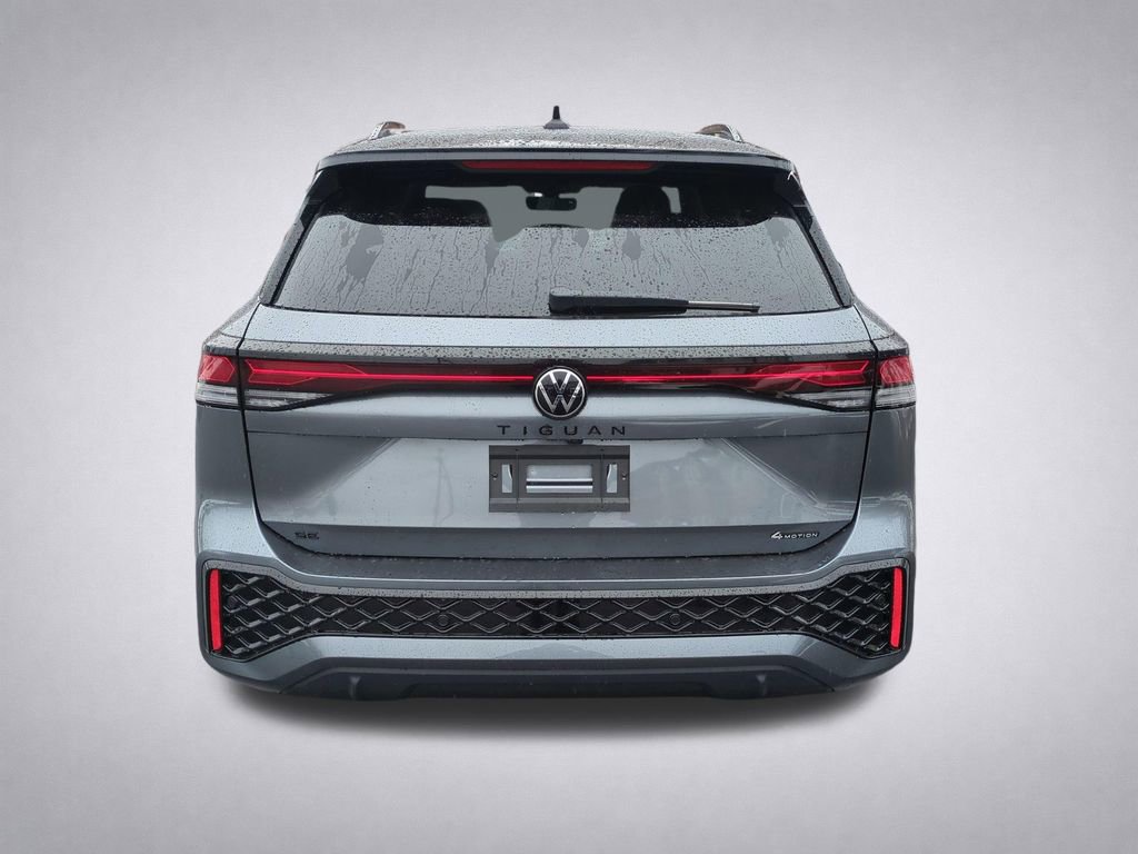 New 2026 Volkswagen Tiguan SE R-Line image 4