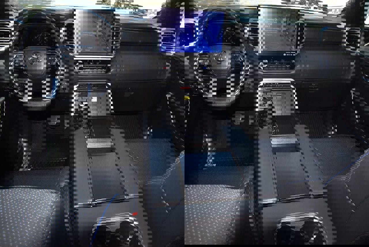 Used 2023 Toyota Tundra Platinum image 16