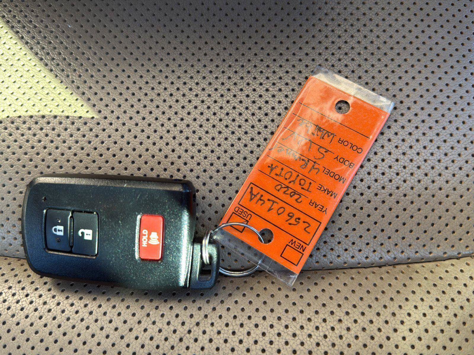 Used 2020 Toyota 4Runner Limited image 22