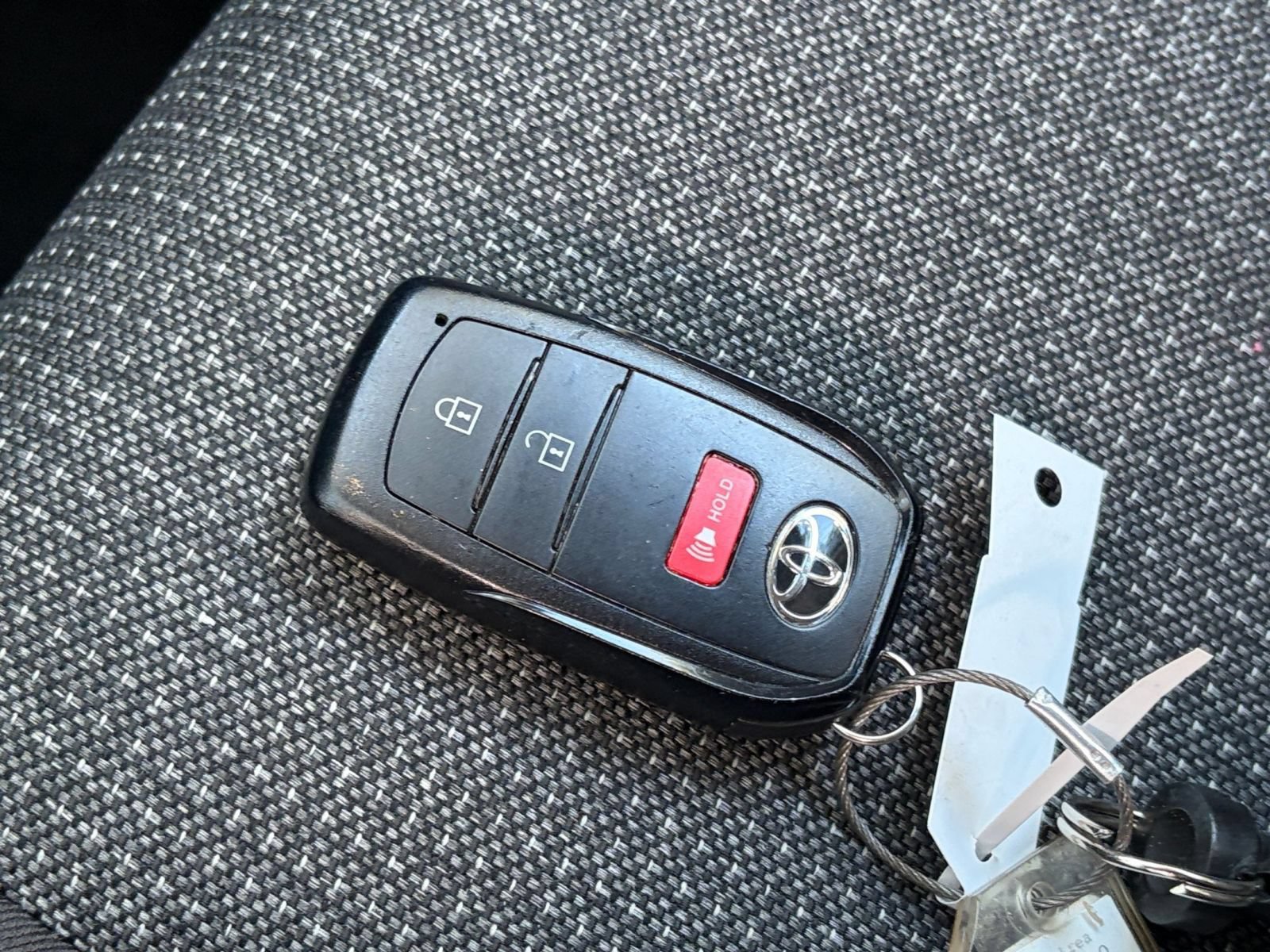 Used 2026 Toyota RAV4 LE AWD/4WD image 21