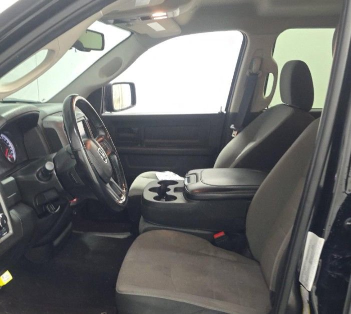 Used 2022 RAM 1500 Classic Tradesman AWD/4WD image 5