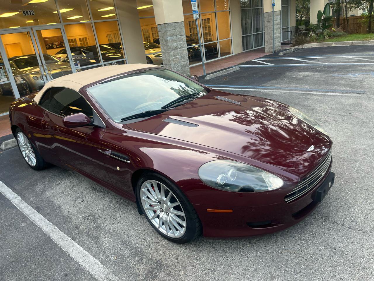 Used 2007 Aston Martin DB9 Volante RWD image 16