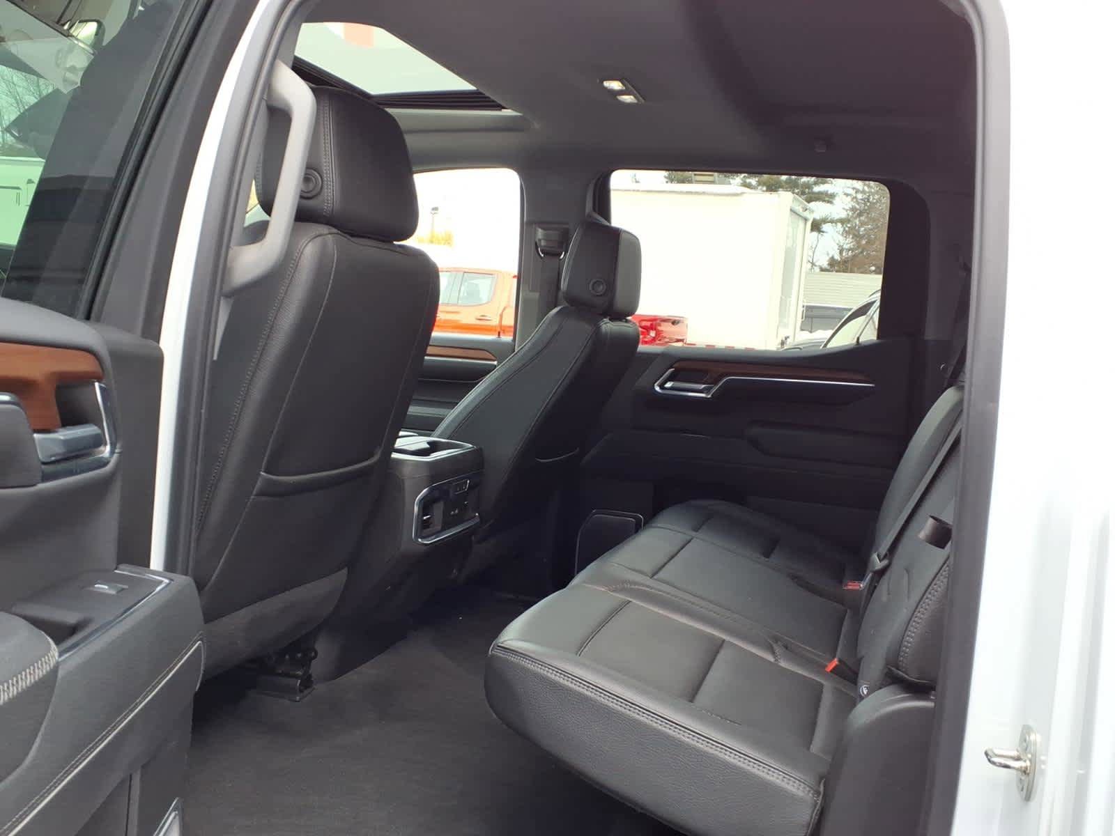 Certified 2023 GMC Sierra 1500 Denali w/ Denali Reserve Package AWD/4WD image 18