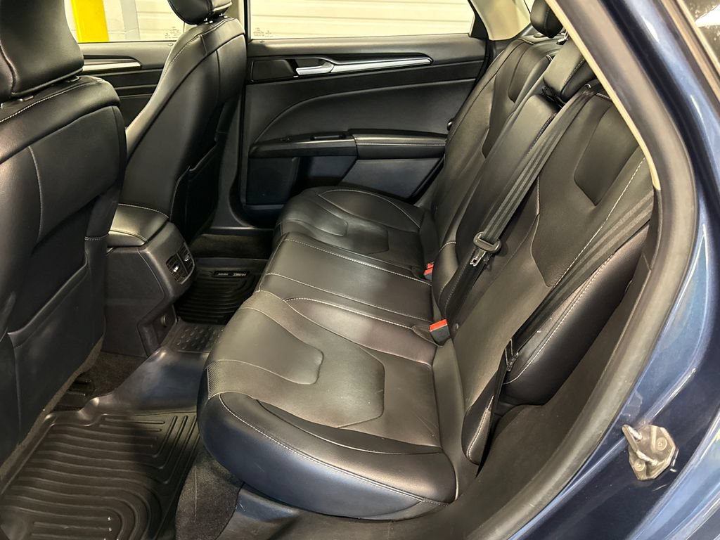 Used 2018 Ford Fusion Titanium AWD/4WD image 9