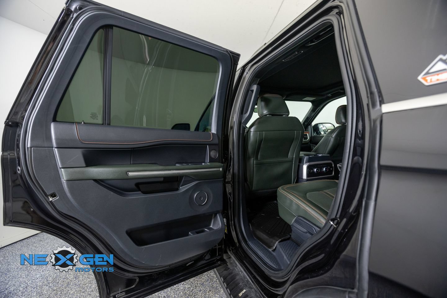 Used 2022 Ford Expedition Timberline w/ Equipment Group 501A AWD/4WD image 24