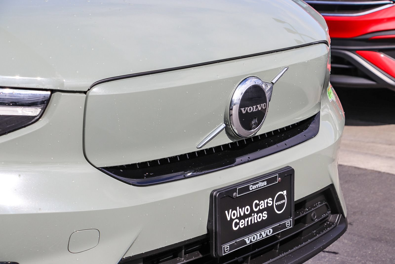Used 2023 Volvo XC40 Recharge Ultimate AWD/4WD image 5