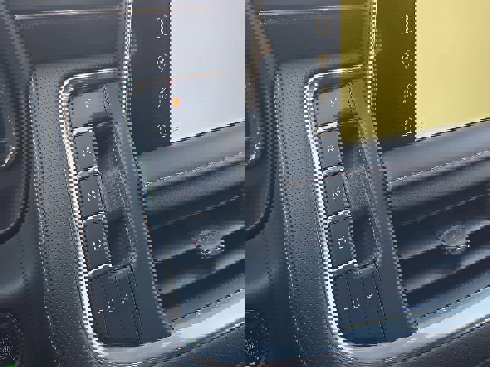 Used 2024 GMC Yukon AT4 image 32