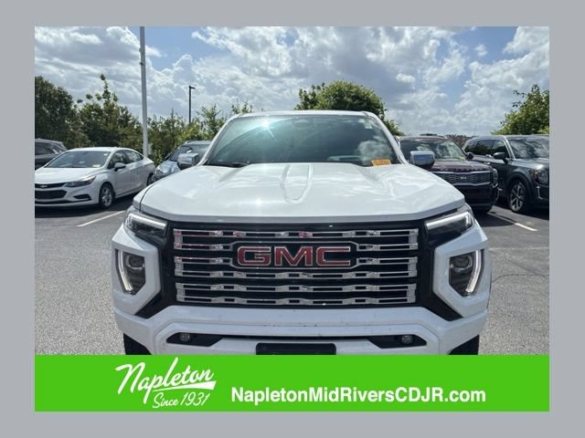 Used 2024 GMC Canyon Denali AWD/4WD image 1