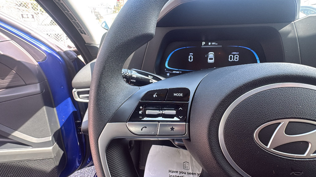 Used 2025 Hyundai Elantra SE FWD image 17