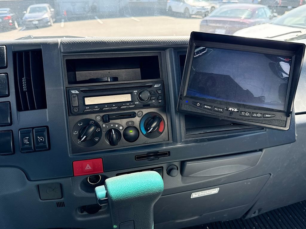 Used 2021 Isuzu NPR RWD image 11