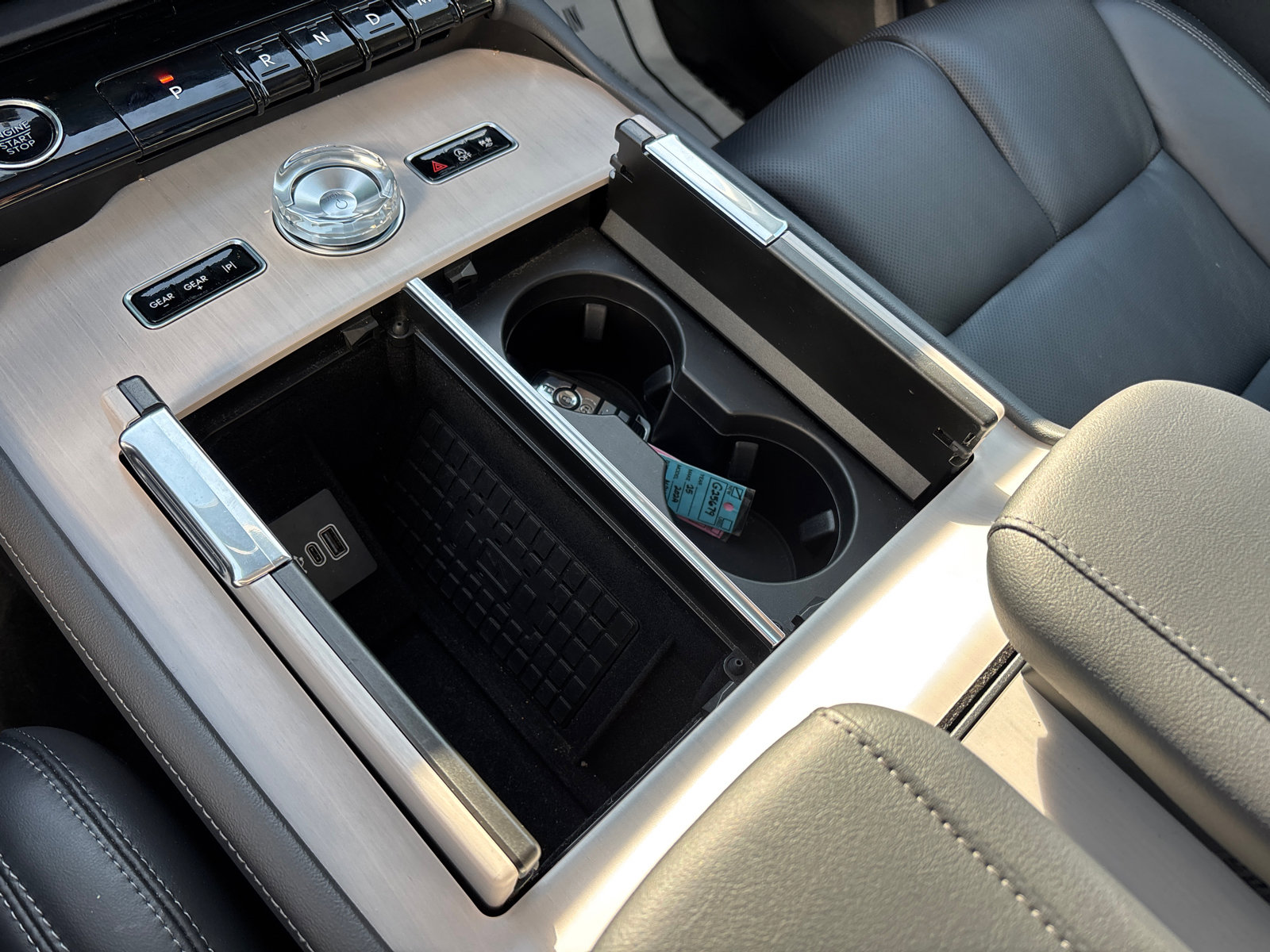 New 2025 Lincoln Navigator Reserve image 24