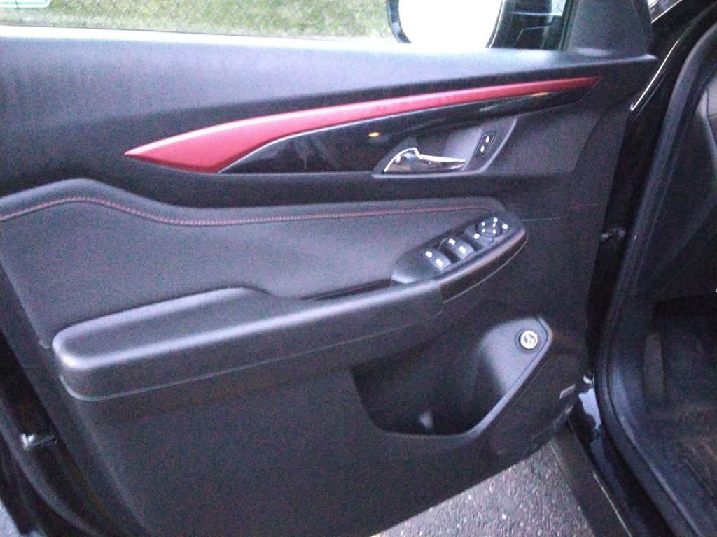 Used 2024 Chevrolet TrailBlazer RS w/ Convenience Package image 9