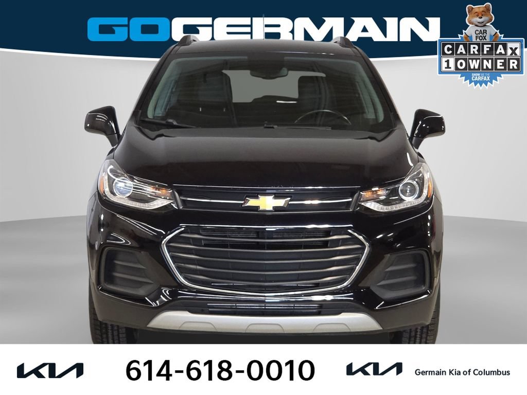 Used 2022 Chevrolet Trax LT w/ LT Convenience Package AWD/4WD image 3