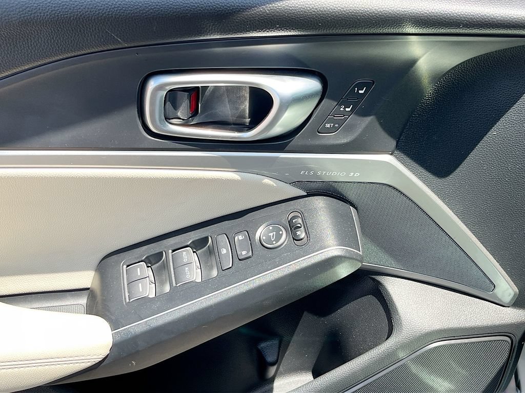 Used 2025 Acura Integra A-Spec w/ Technology Package FWD image 17