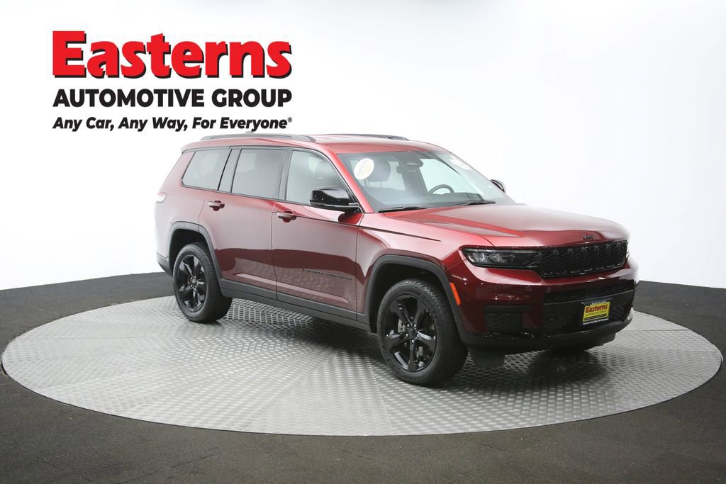 Used 2023 Jeep Grand Cherokee L Laredo image 49