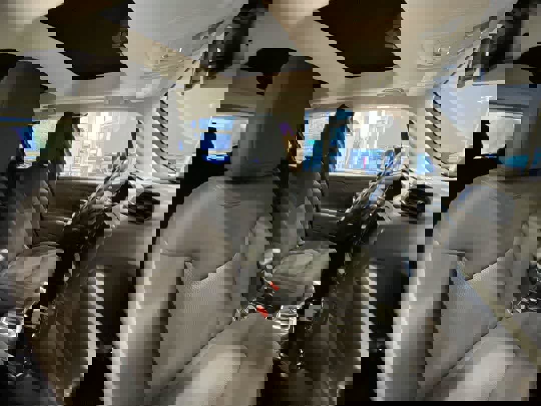 Used 2018 Jeep Renegade Altitude w/ UConnect 8.4 Nav Group image 25