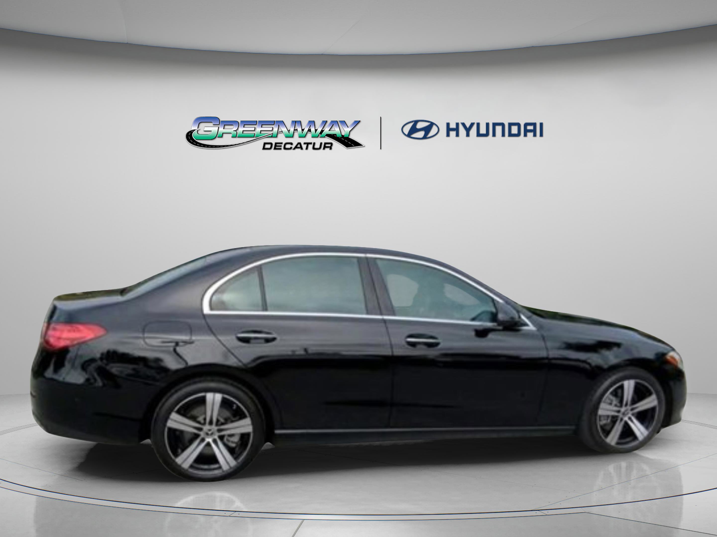 Used 2025 Mercedes-Benz C 300 Sedan image 29