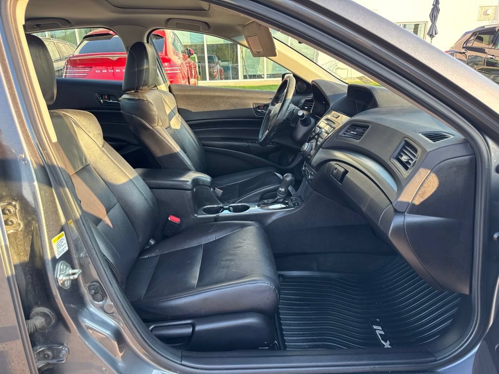 Used 2013 Acura ILX w/ Technology Package FWD image 15
