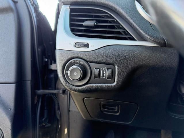 Used 2014 Jeep Cherokee Trailhawk w/ Leather Interior Group image 28