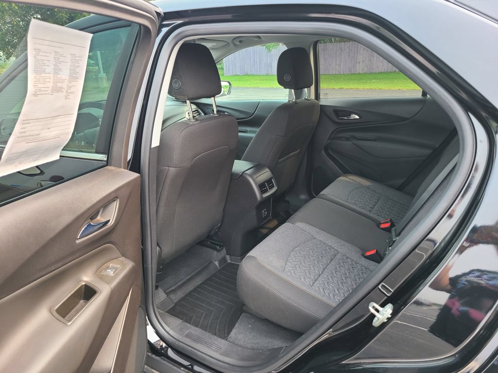 Used 2023 Chevrolet Equinox LT AWD/4WD image 18