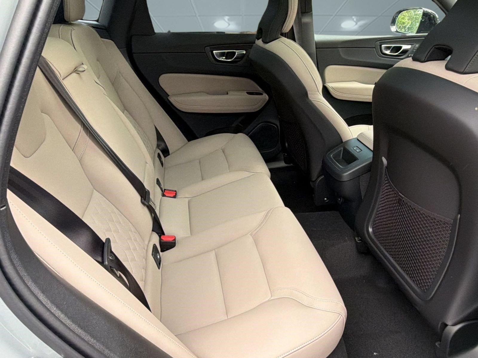 New 2026 Volvo XC60 B5 Plus w/ Climate Package AWD/4WD image 30