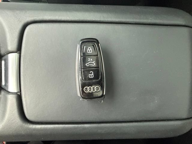 Used 2024 Audi e-tron GT Premium Plus AWD/4WD image 28