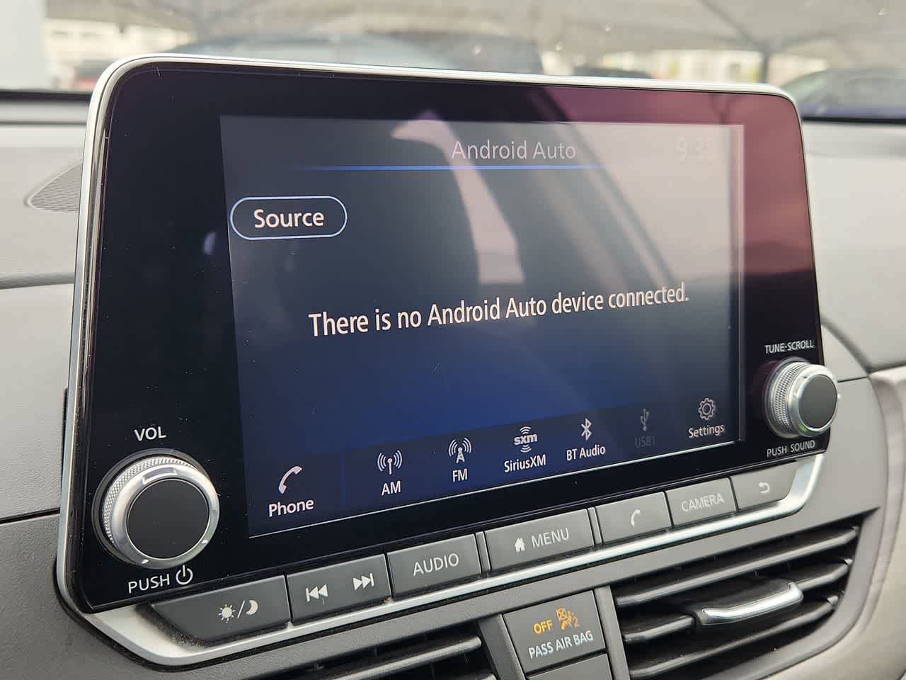 Used 2024 Nissan Altima 2.5 SV FWD image 24