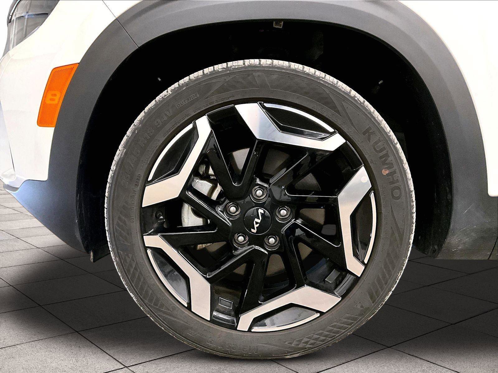 Used 2024 Kia Seltos SX AWD/4WD image 8