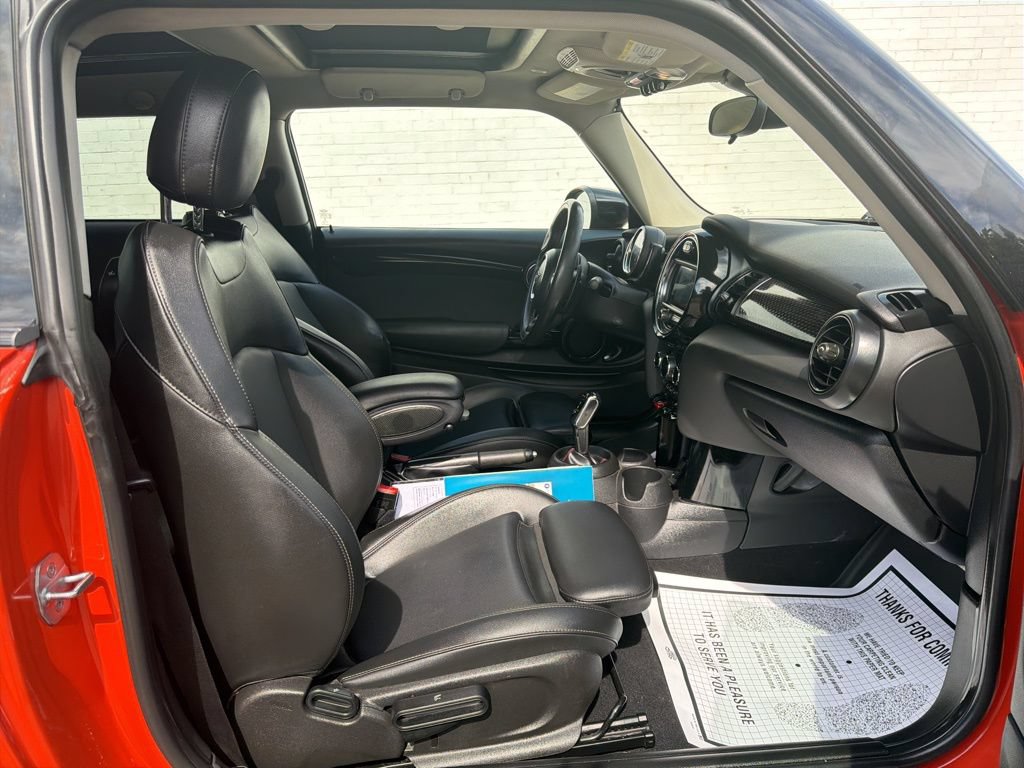 Used 2020 MINI Cooper S 2-Door Hardtop FWD image 10
