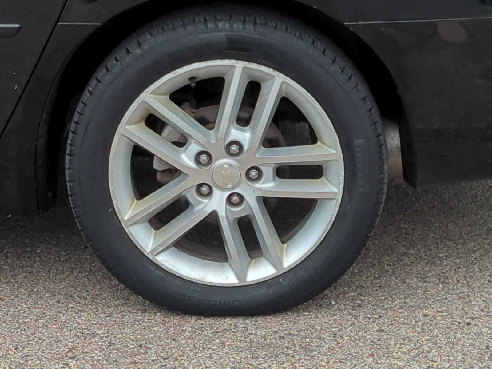 Used 2012 Chevrolet Impala LTZ FWD image 14
