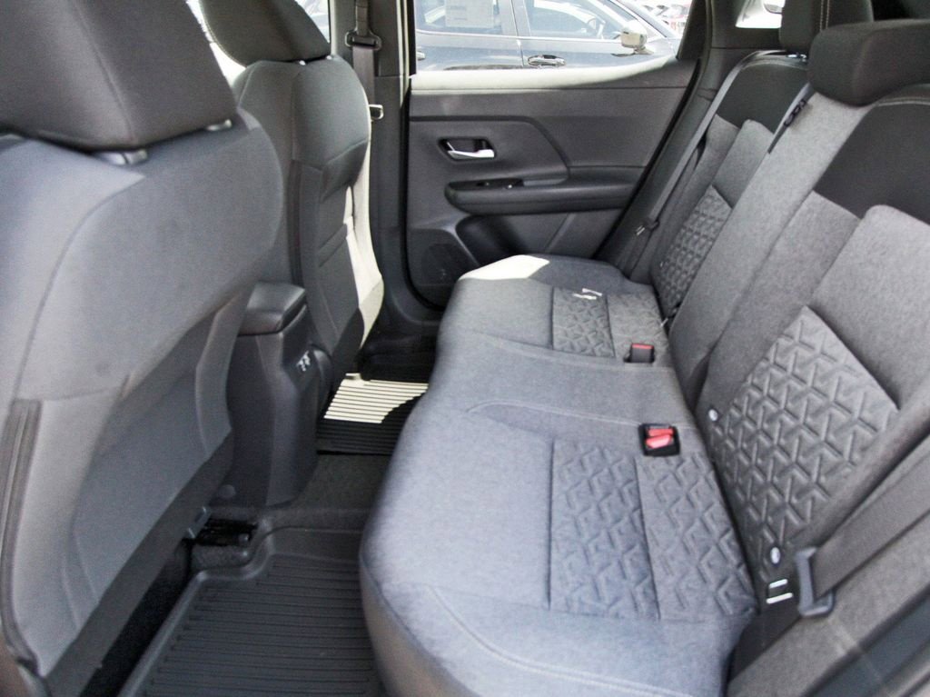New 2026 Nissan Kicks SV w/ Charging Package FWD image 7