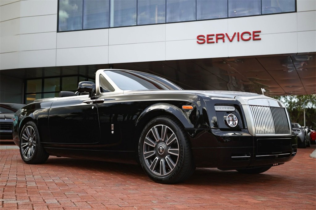 Used 2010 Rolls-Royce Phantom Drophead Coupe image 23