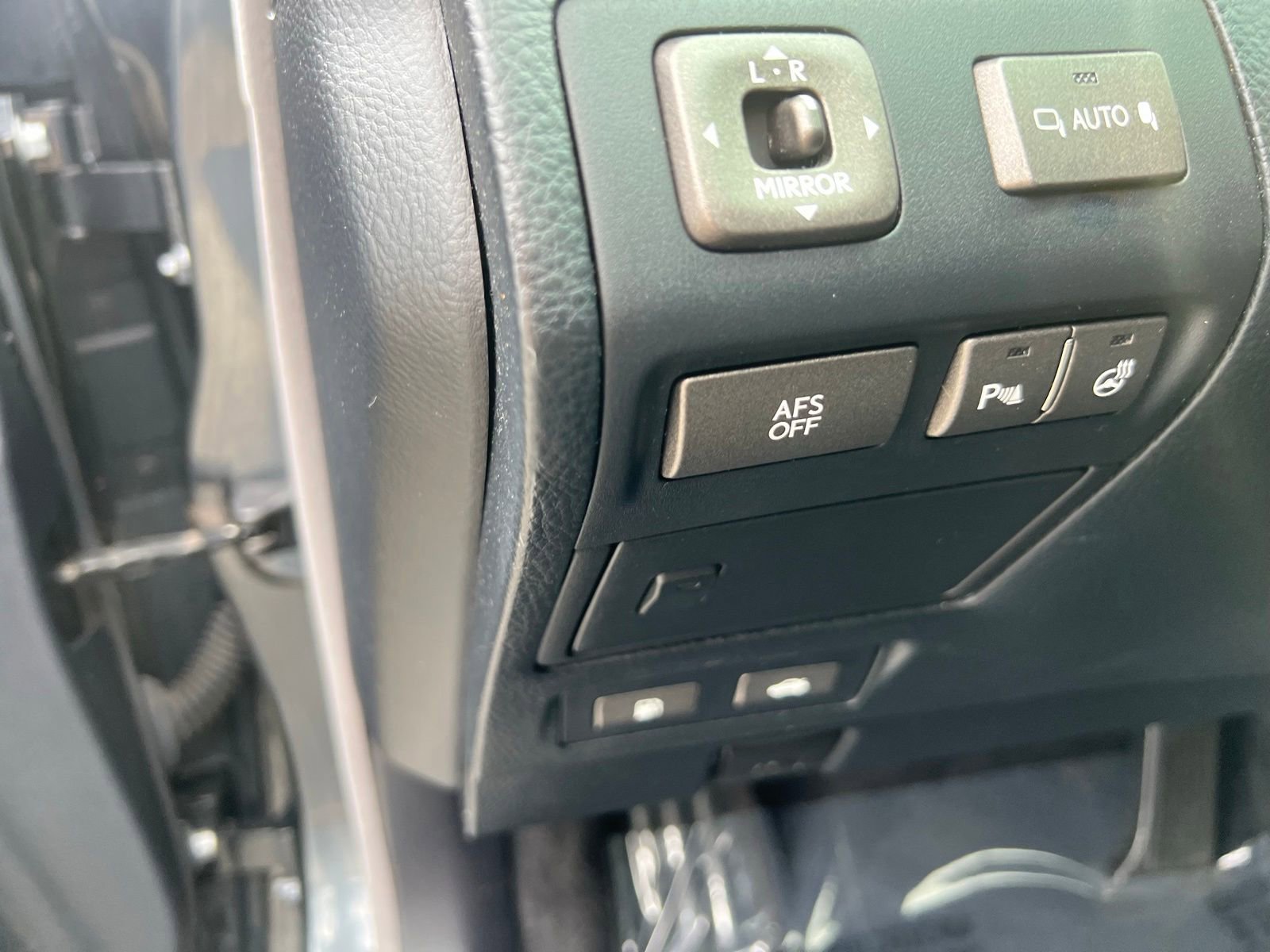 Used 2007 Lexus LS 460 L RWD image 25