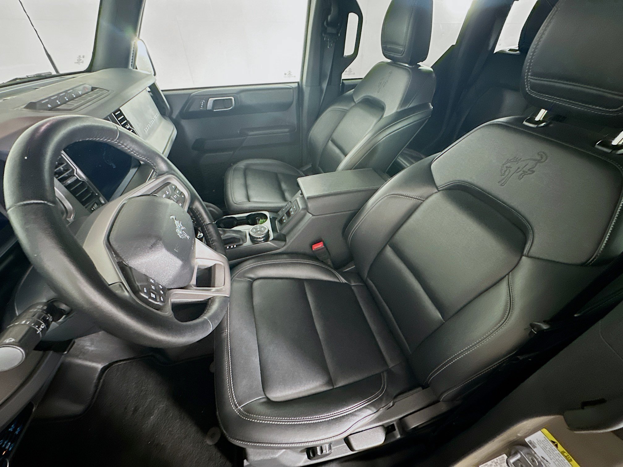Used 2025 Ford Bronco Badlands AWD/4WD image 13