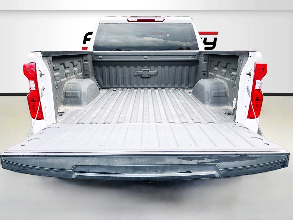 Used 2024 Chevrolet Silverado 1500 Custom Trail Boss w/ LPO, Dark Essentials Package AWD/4WD image 27