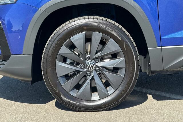 Certified 2022 Volkswagen Taos S FWD image 25