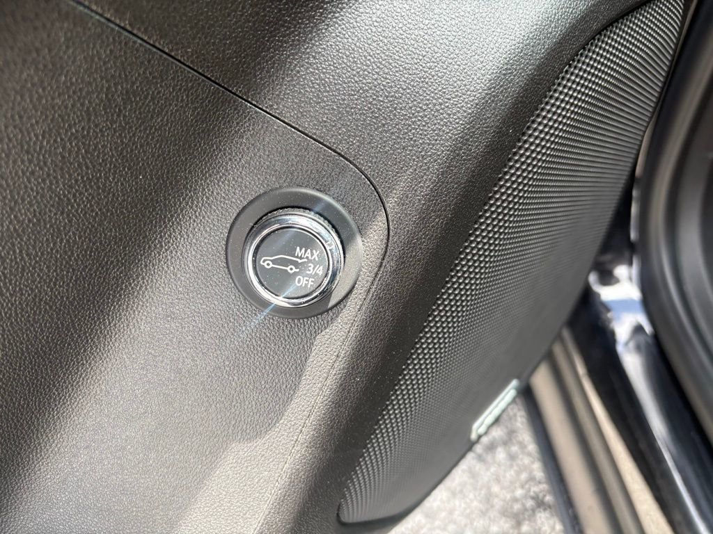 Used 2020 GMC Acadia AT4 w/ Driver Alert Package II image 24