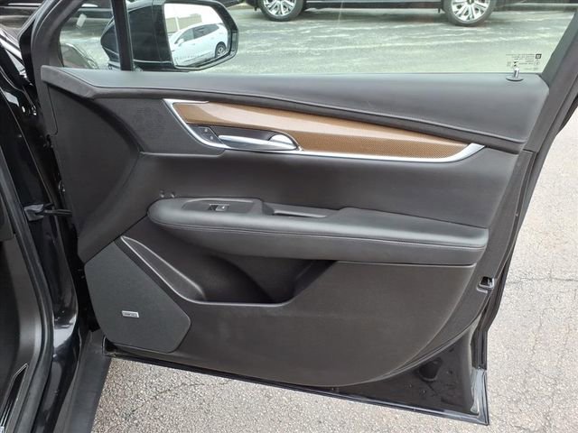 Used 2019 Cadillac XT5 Platinum image 25