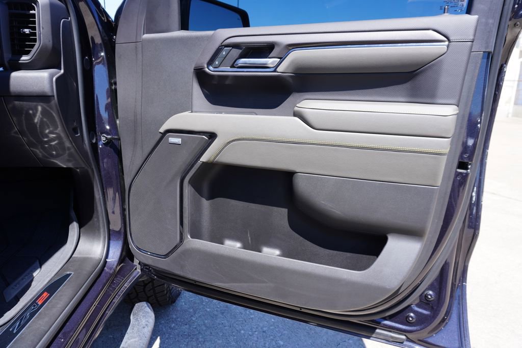 Used 2024 Chevrolet Silverado 1500 ZR2 AWD/4WD image 22