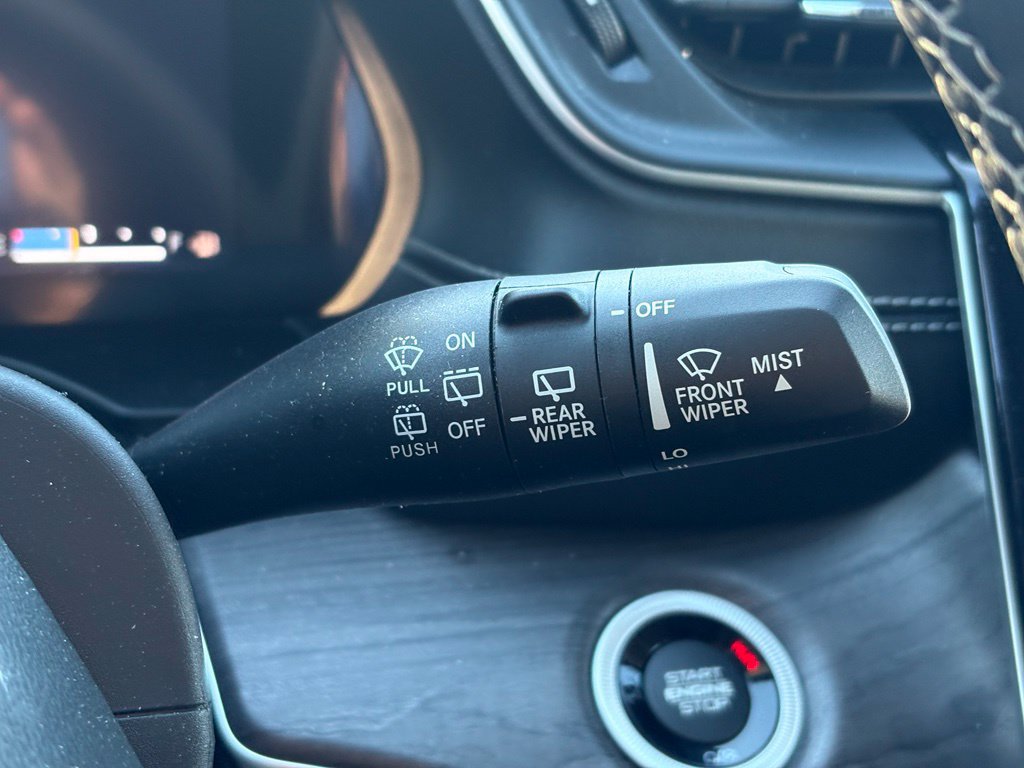 Certified 2023 Jeep Grand Cherokee Limited w/ Luxury Tech Group II AWD/4WD image 21