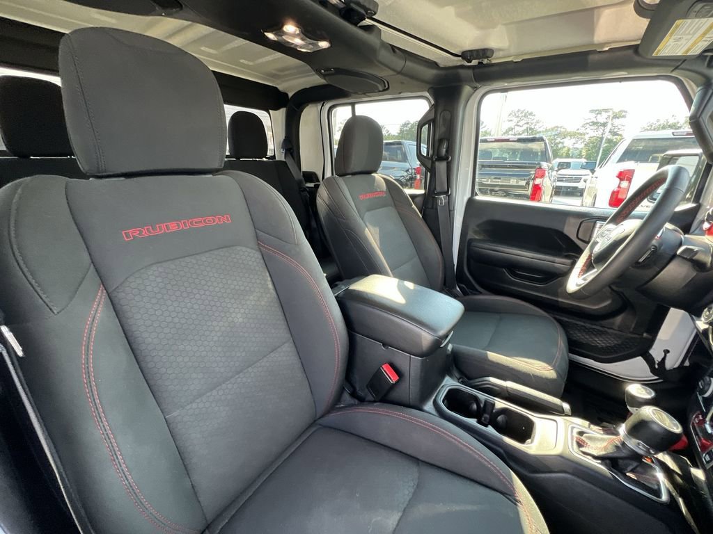 Used 2023 Jeep Gladiator Rubicon w/ Cold Weather Group image 18