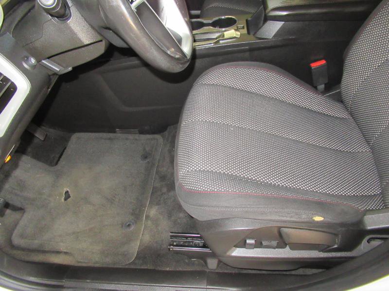 Used 2013 Chevrolet Equinox LT image 28