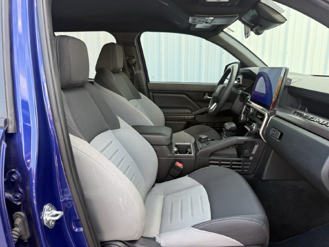 Used 2025 Toyota Tacoma TRD Off-Road AWD/4WD image 31