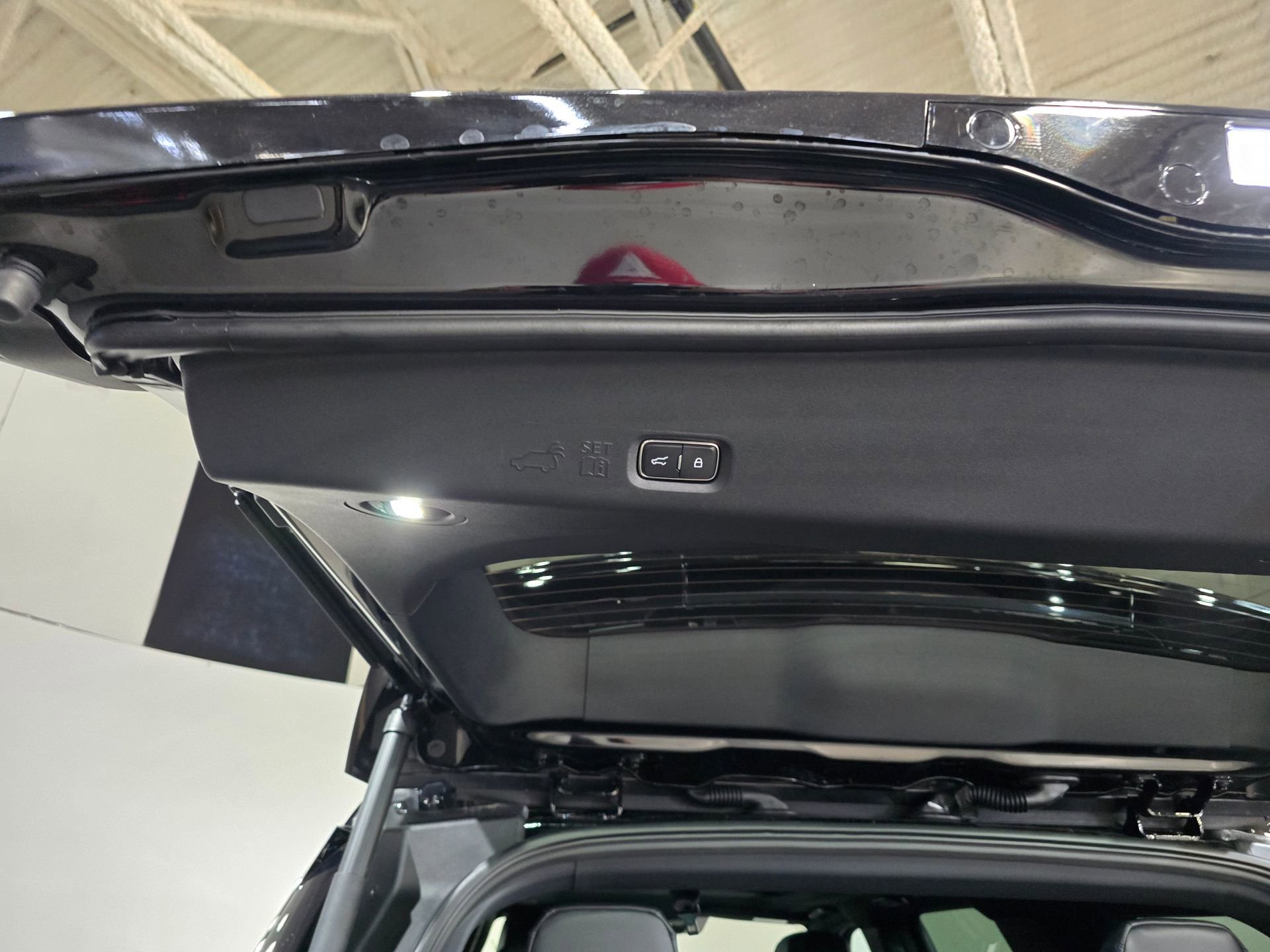 New 2025 Lincoln Navigator L Reserve w/ Jet Appearance Package image 11